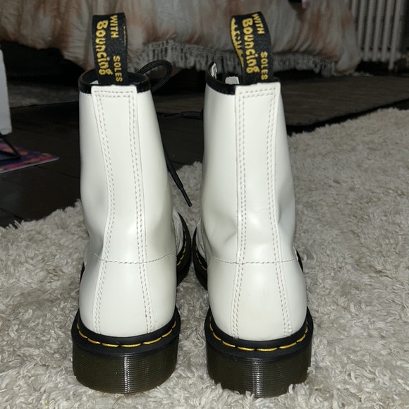 Doc Martens - Picture 3 of 4
